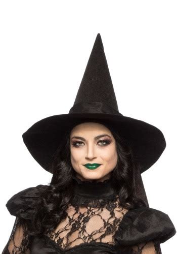 Witchy hat with bow